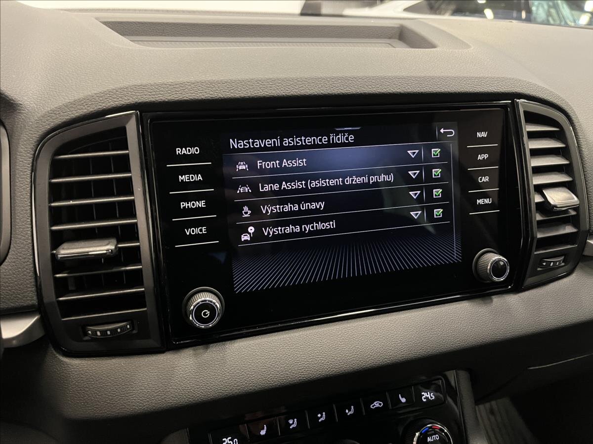 Škoda Karoq SUV 1,5 l 110 kw