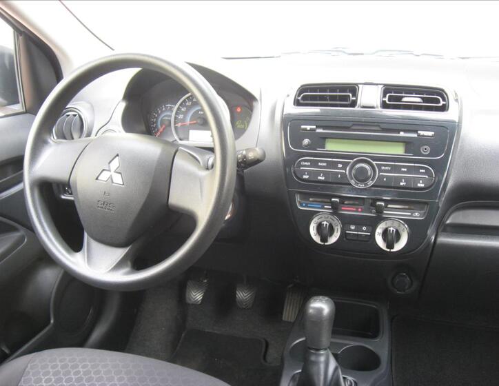 Mitsubishi Space Star 23