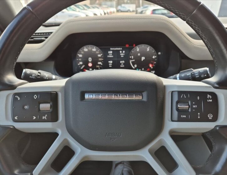 Land Rover Defender SUV / Terénní 3,0 l 147 kw