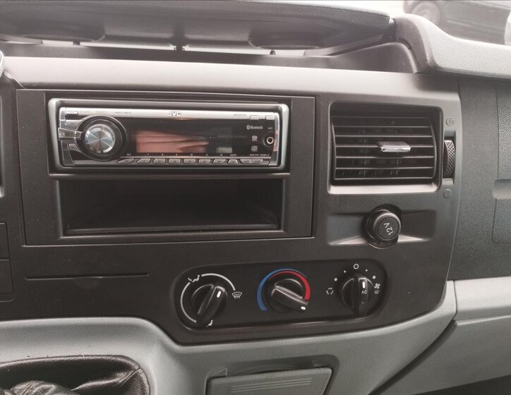 Ford Transit Kombi 2,2 l 74 kw