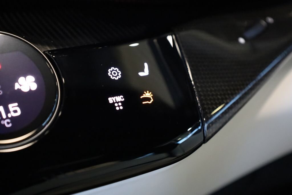 Ferrari Ostatní SUV / Terénní 6,5 l 533 kw