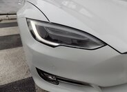 Tesla Model S 42