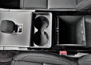 Land Rover Range Rover Velar SUV / Terénní 2,0 l 150 kw