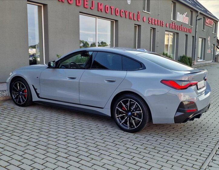 BMW i4 Sedan / Limuzína 0,0 400 kw