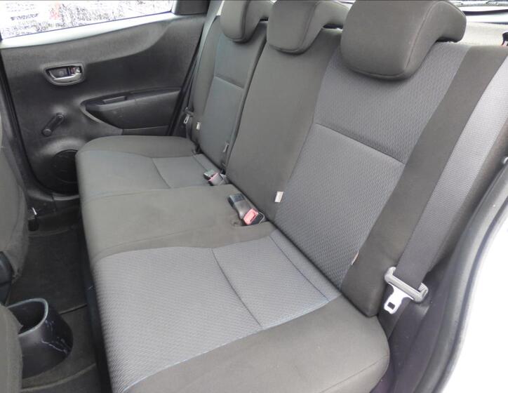 Toyota Yaris 40