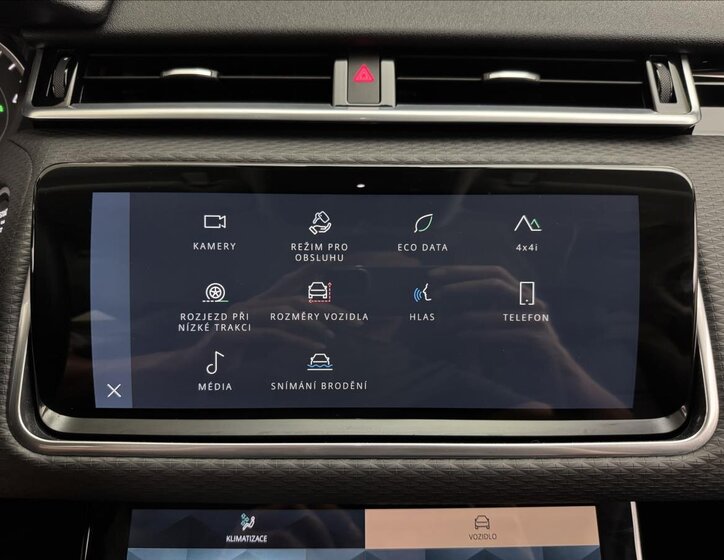 Land Rover Range Rover Velar SUV 2,0 l 150 kw