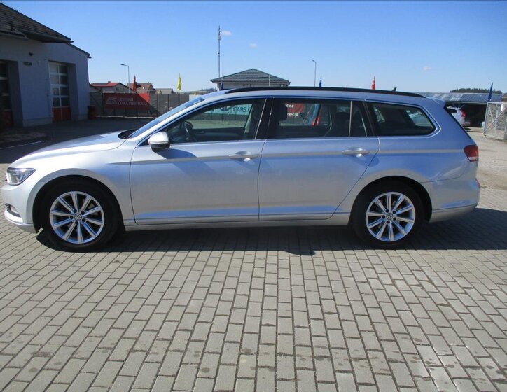 Volkswagen Passat 2