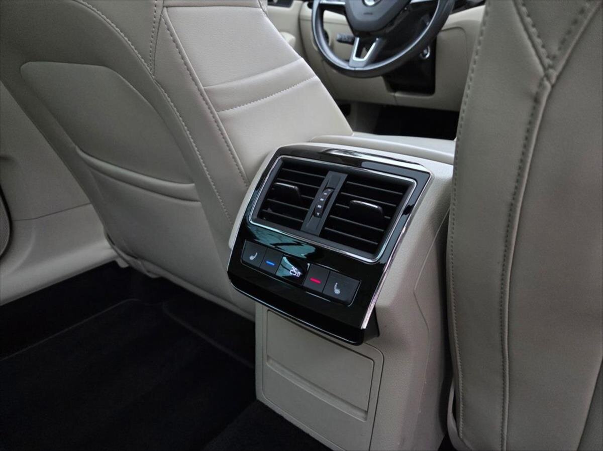 Škoda Superb Kombi 2,0 l 206 kw