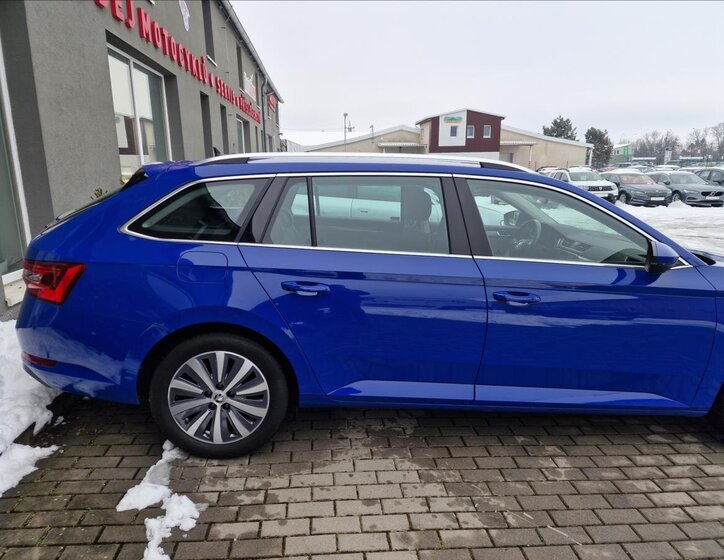 Škoda Superb Kombi 1,5 l 110 kw