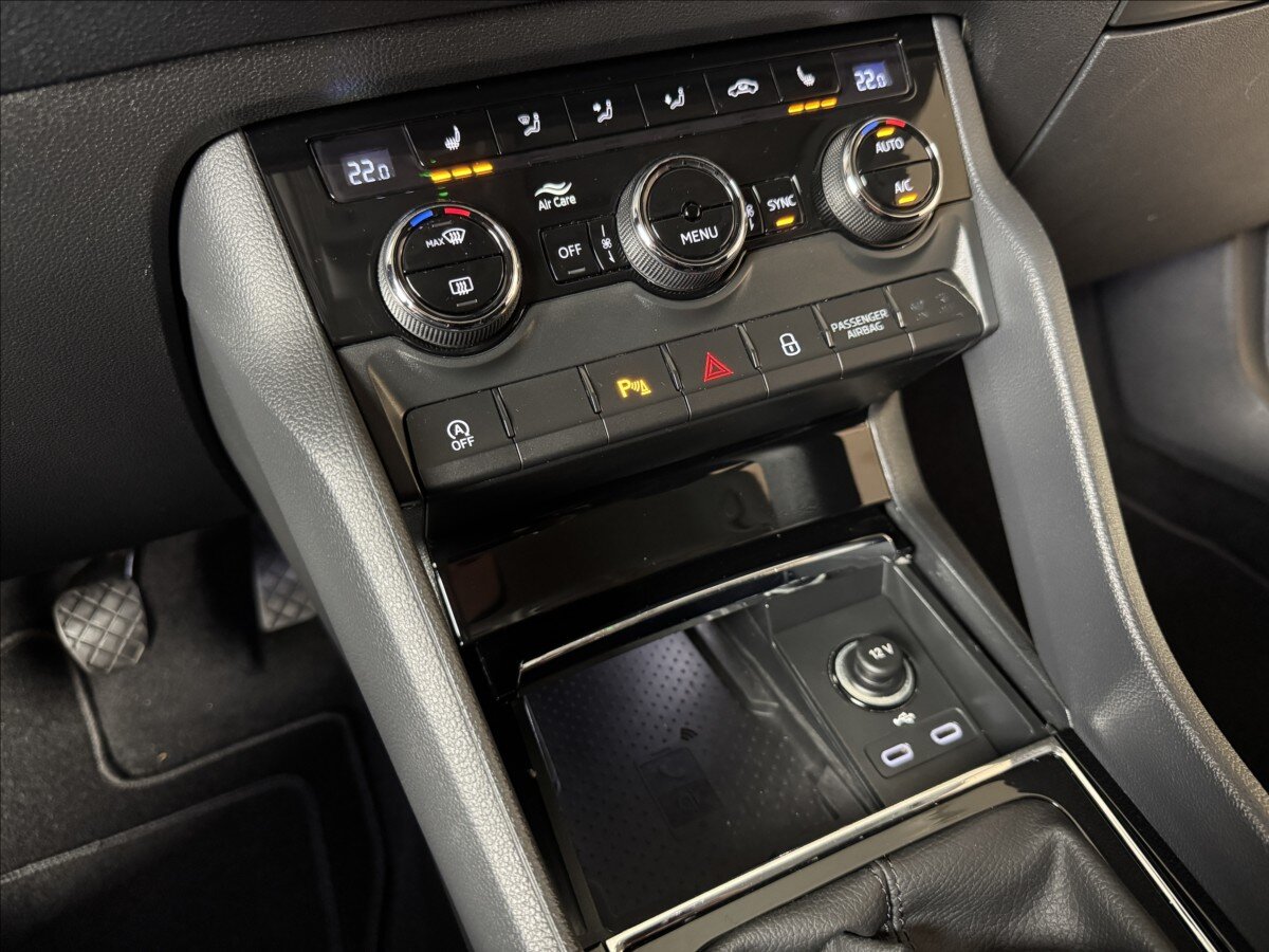 Škoda Karoq SUV / Terénní 1,5 l 110 kw