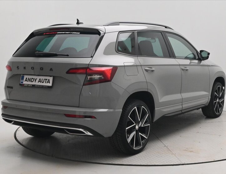 Škoda Karoq SUV / Terénní 1,5 l 110 kw