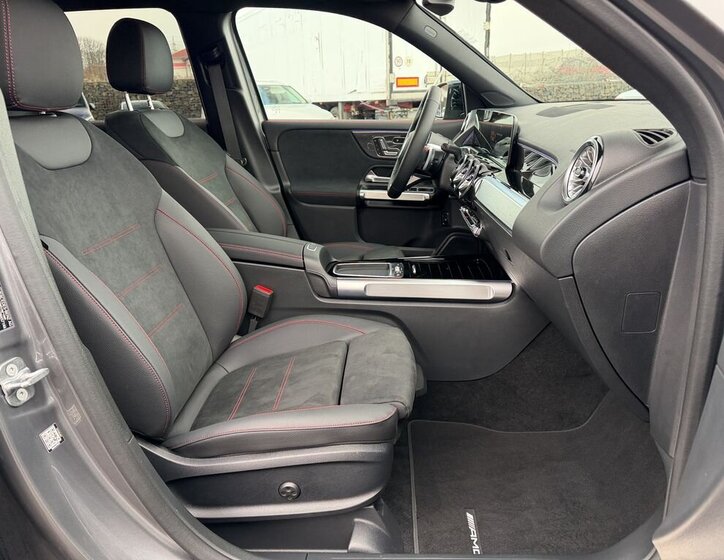 Mercedes-Benz GLB SUV / Terénní 2,0 l 110 kw