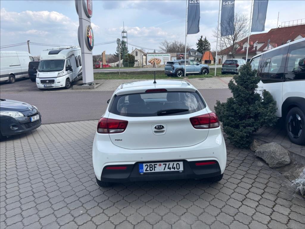 KIA Rio Hatchback 1,2 l 61 kw