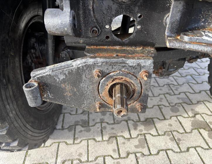 Mercedes-Benz Ostatní 12