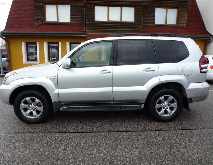 Toyota Land Cruiser 15