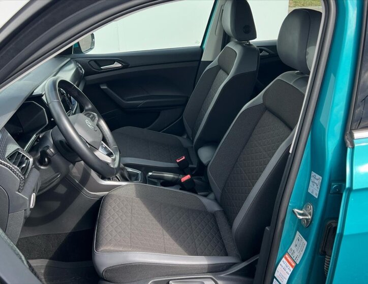 Volkswagen T-Cross Kombi 1,5 l 110 kw