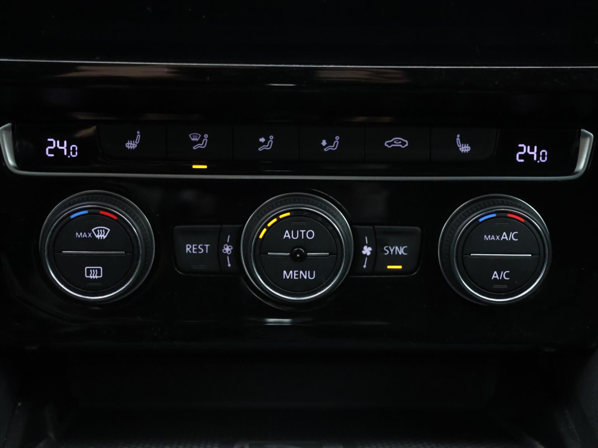 Volkswagen Passat Kombi 1,5 l 373 kw