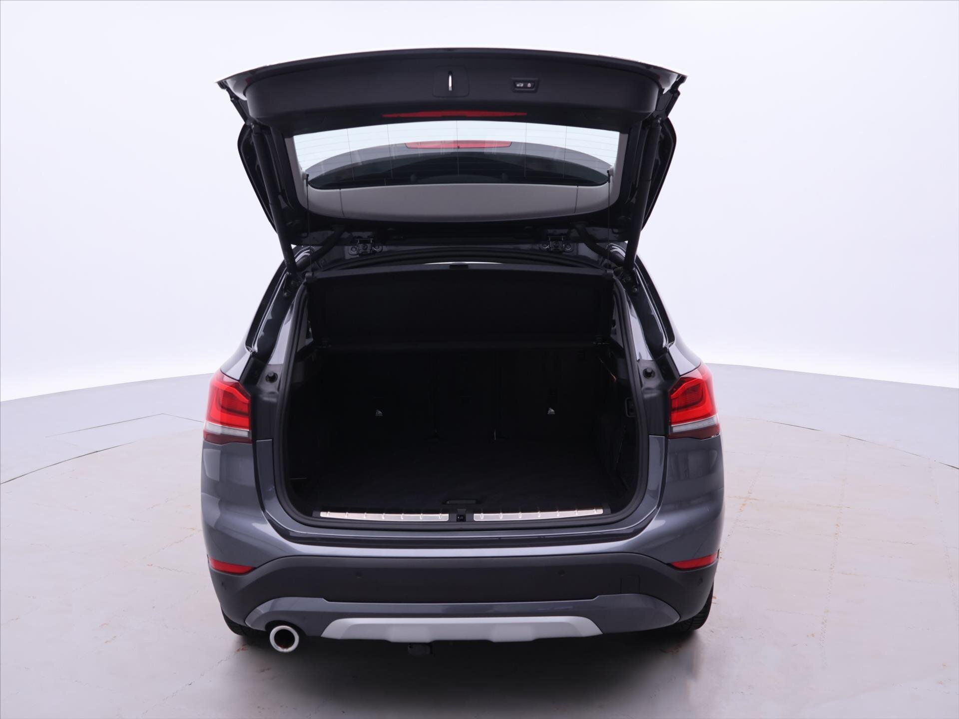 BMW X1 SUV 1,5 l 100 kw