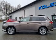 Mitsubishi Outlander 2