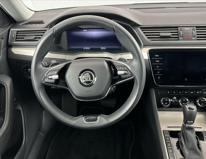 Škoda Superb Liftback 1,4 l 160 kw