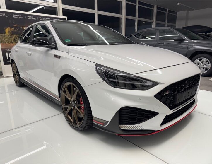 Hyundai i30 Liftback 2,0 l 206 kw