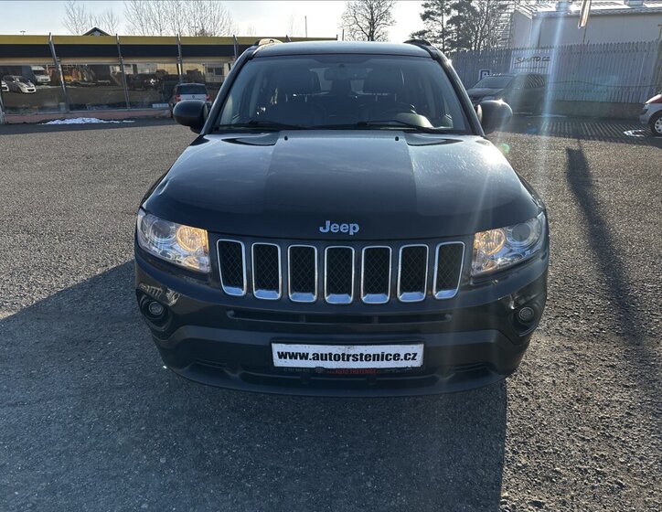 Jeep Compass SUV 2,1 l 120 kw