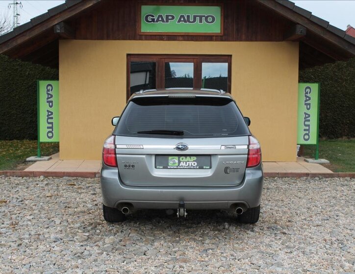Subaru Legacy Kombi 2,0 l 121 kw