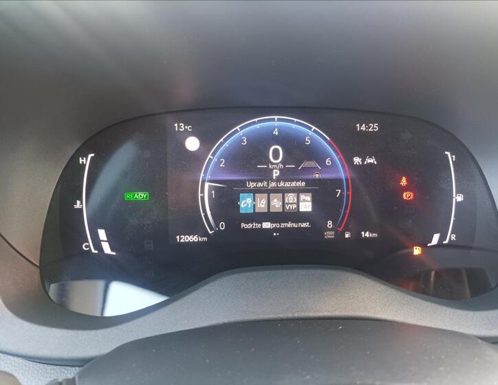 Toyota Yaris Cross 14