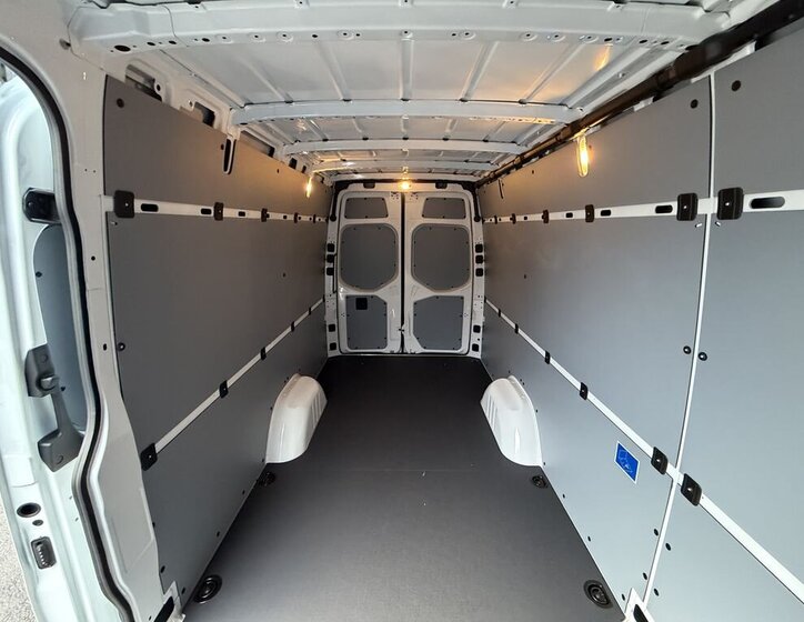 Mercedes-Benz Sprinter Skříň 0,0 100 kw