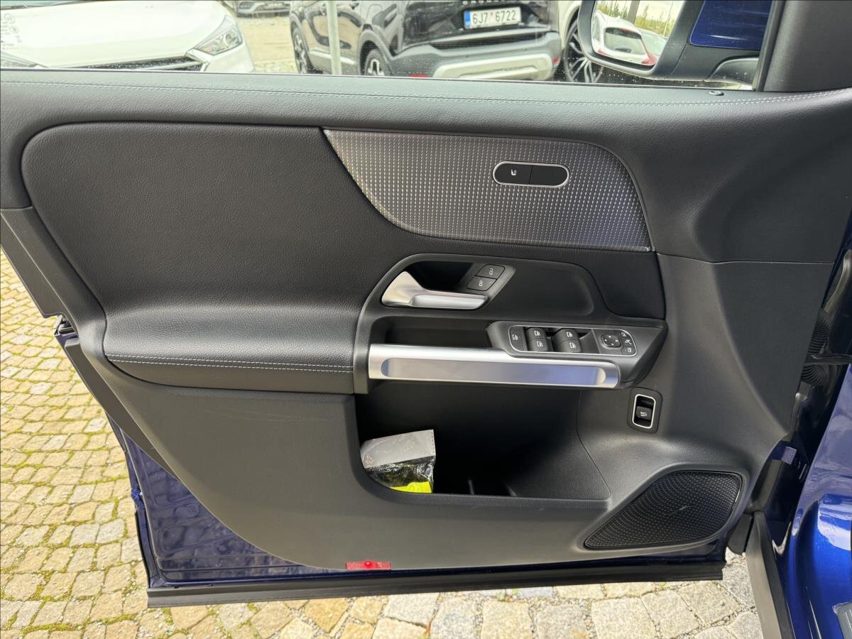 Mercedes-Benz GLB SUV 1,3 l 120 kw