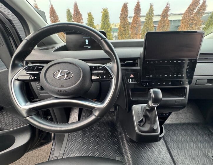 Hyundai Staria VAN / Minibus 2,2 l 130 kw