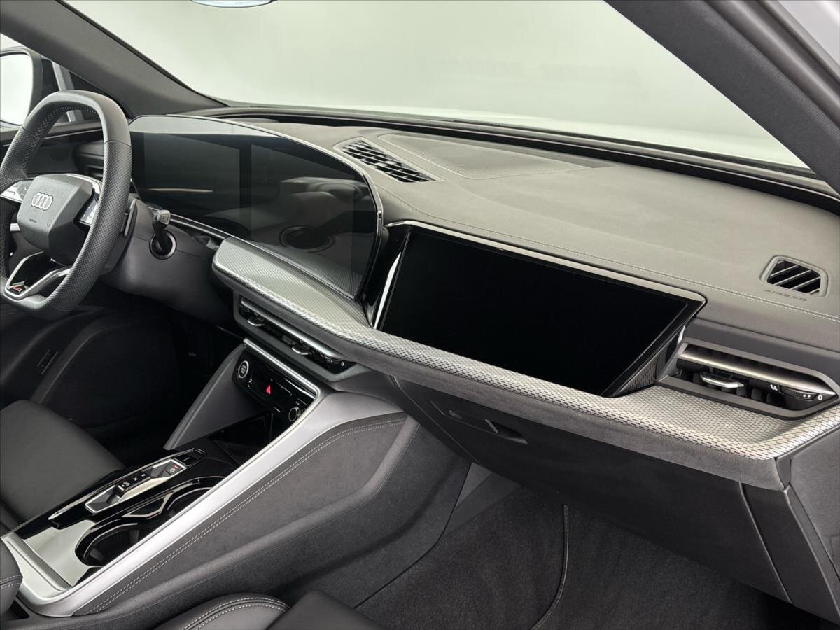 Audi Q5 SUV / Terénní 2,0 l 150 kw