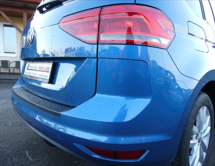 Volkswagen Touran MPV 1,2 l 81 kw