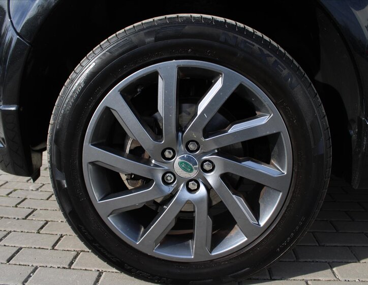 Land Rover Freelander 9