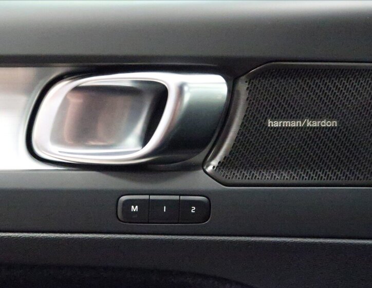 Volvo XC40 SUV 2,0 l 120 kw