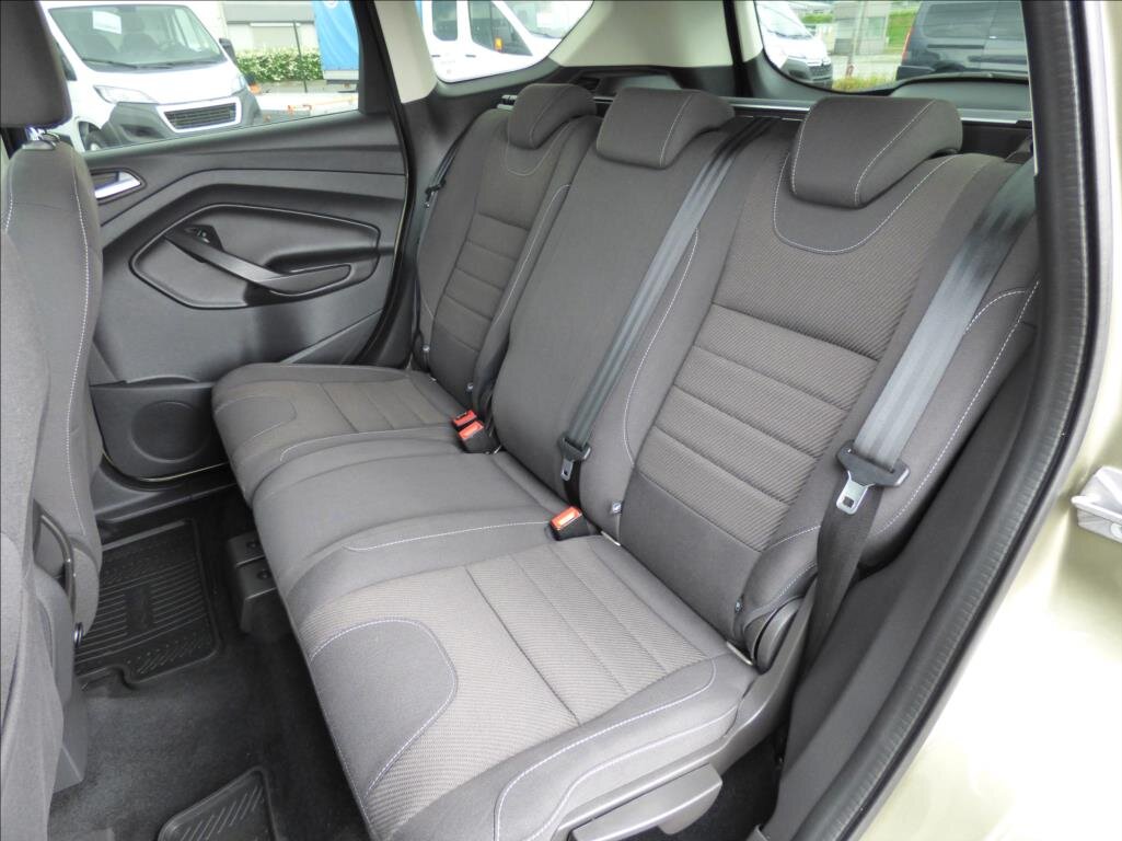 Ford Kuga SUV / Terénní 2,0 l 110 kw