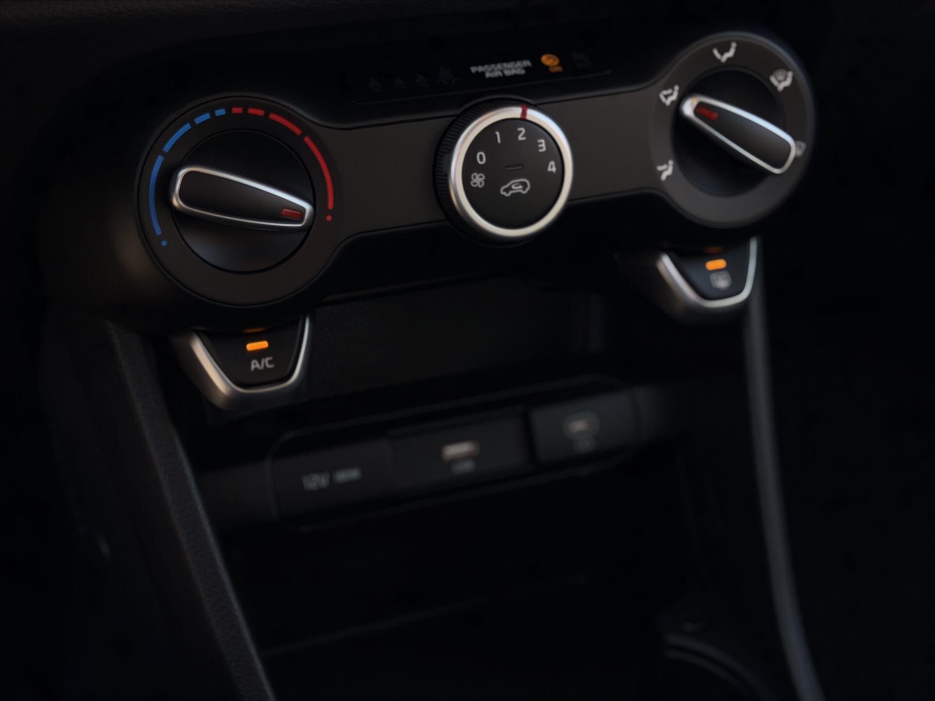 KIA Picanto Hatchback 998,0 50 kw