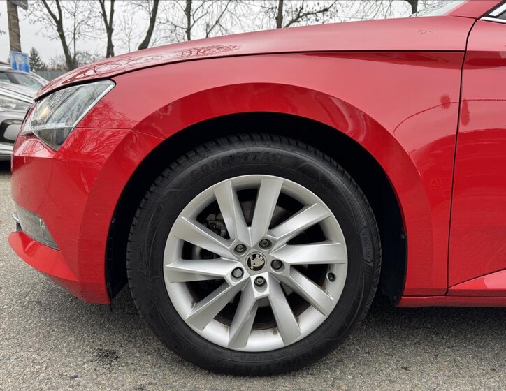 Škoda Superb Kombi 2,0 l 110 kw