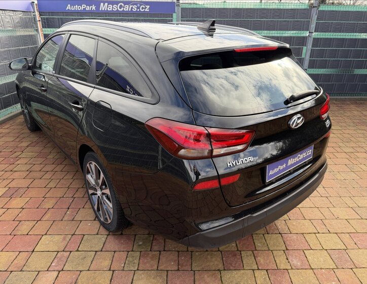 Hyundai i30 Kombi 1,6 l 85 kw