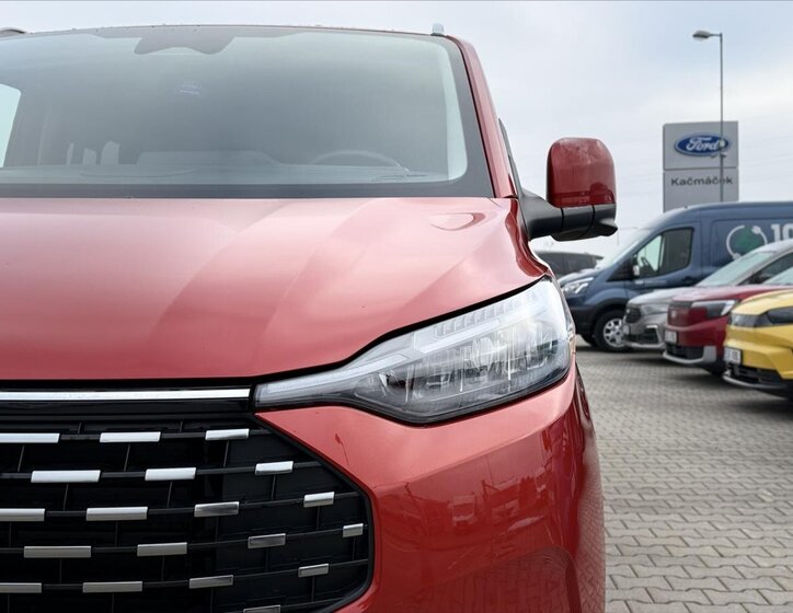 Ford Tourneo Custom Kombi 2,5 l 171 kw