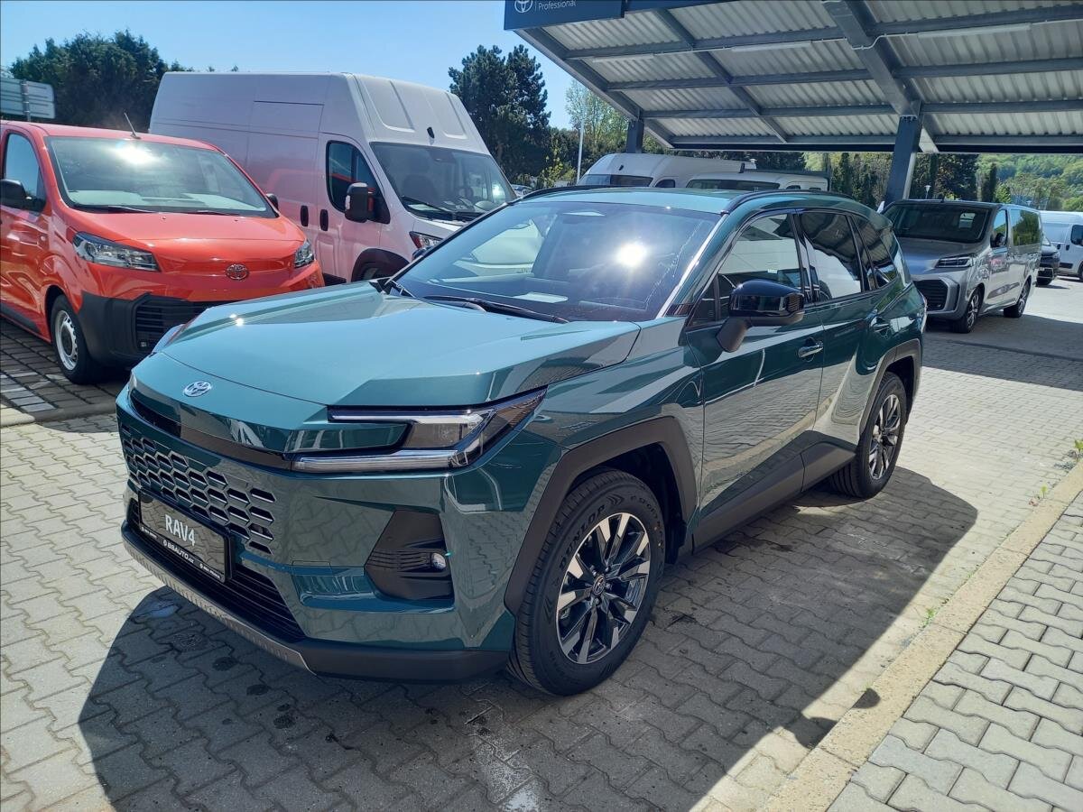 Toyota RAV4 SUV / Terénní 2,5 l 136 kw