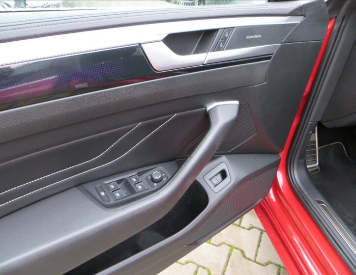 Volkswagen Arteon 12