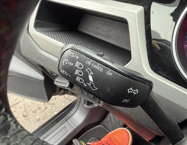 Volkswagen Touran MPV 1,2 l 81 kw