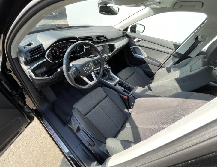 Audi Q3 SUV / Terénní 1,5 l 110 kw