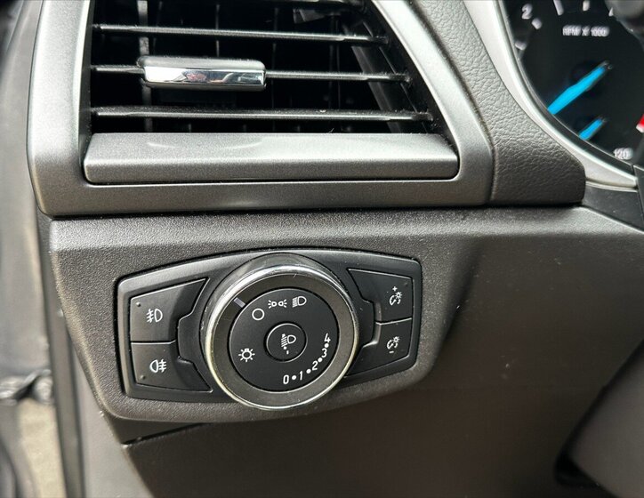 Ford Mondeo Kombi 1,6 l 85 kw