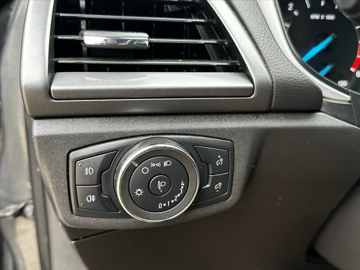 Ford Mondeo Kombi 1,6 l 85 kw