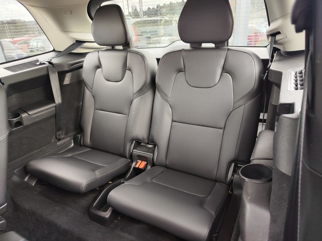 Volvo XC90 SUV / Terénní 2,0 l 235 kw