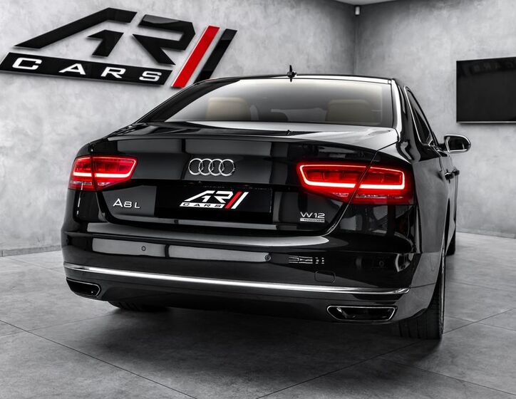 Audi A8 6