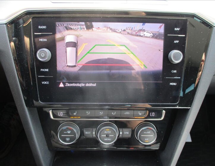 Volkswagen Passat Kombi 2,0 l 140 kw