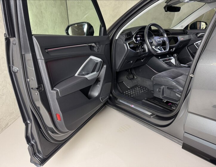 Audi Q3 SUV / Terénní 2,0 l 140 kw